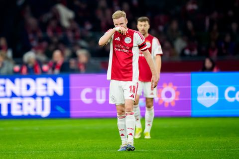 PSV-aanvoerder geniet van gestuntel Ajax en Feyenoord: 'Zo eerlijk moeten we zijn'