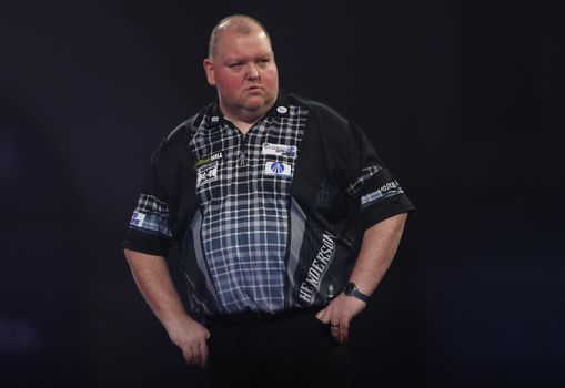 Iconische 'Big John' Henderson wint WK darts voor senioren