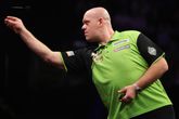 Michael van Gerwen in actie tijdens de Premier League © PDC Darts