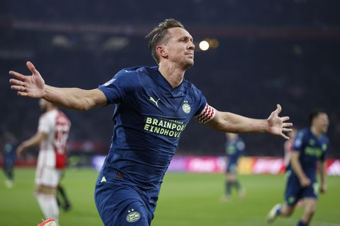 PSV en Puma laten fans derde tenue ontwerpen