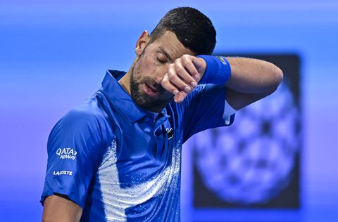 Grote bom in de tenniswereld: organisatie van recordkampioen Novak Djokovic klaagt  ATP en WTA aan
