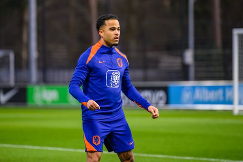'Nieuweling' bij Oranje wil zich 'op elke positie' bewijzen: 'Zelfs als rechtsback'
