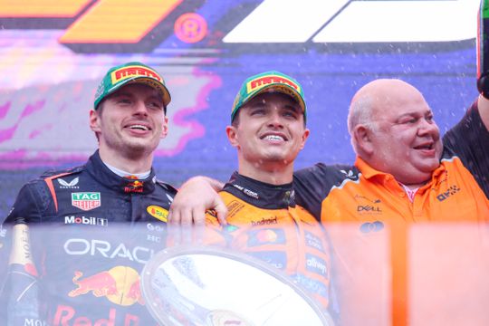 F1-kampioen Max Verstappen heeft vier maanden kunnen genieten van bijzonder record: 'De langste ooit'