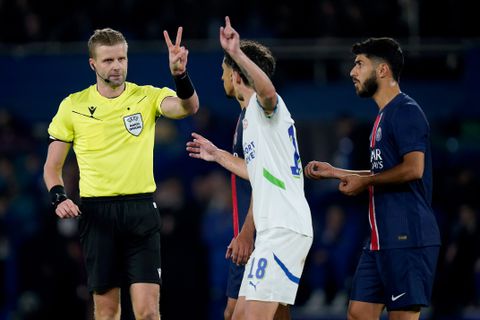 'Kaartenzwaaier' bij PSV moet nu Nederland - Spanje fluiten, ook slechte herinneringen aan scheids