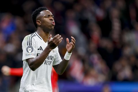 Topvoetballer Vinicius Junior wekt online woede na 'flirten' met minderjarige: 'Ben je gek?'