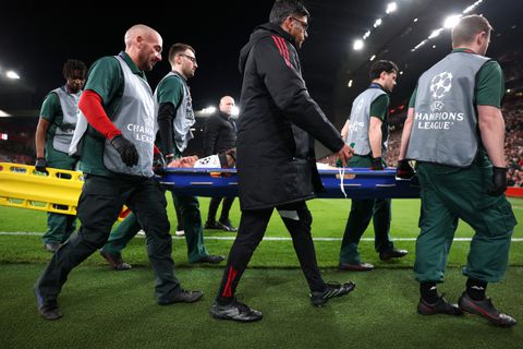 Grote schrik om Noa Lang: Oranje-international vergaat van de pijn na merkwaardig moment