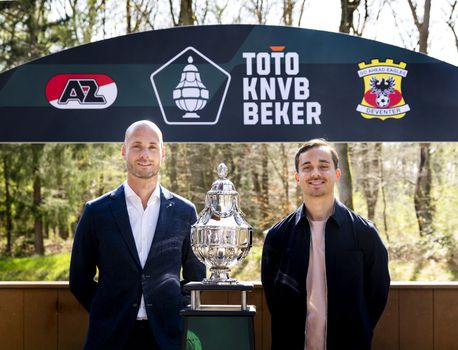 Compleet gekkenhuis in Deventer, maar uitzwaaien van Go Ahead Eagles geweigerd: 'Dat kan in de weg zitten'