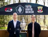 Compleet gekkenhuis in Deventer, maar uitzwaaien van Go Ahead Eagles geweigerd: 'Dat kan in de weg zitten'