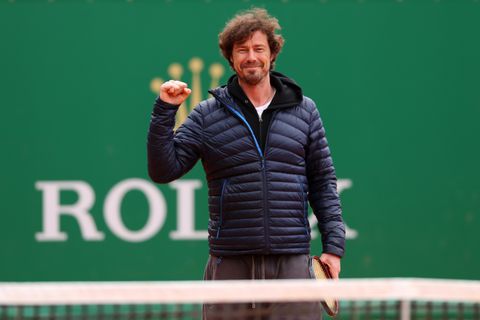 Het bizarre verhaal achter de angstgegner van Novak Djokovic: van vele stapavonden naar rechterhand van Poetin