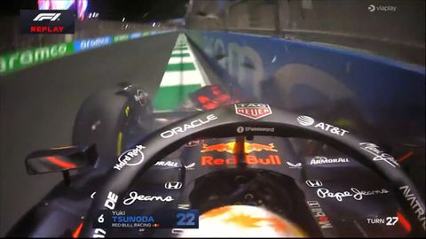 Teamgenoot Max Verstappen maakt excuses na dure fout, Red Bull in de problemen