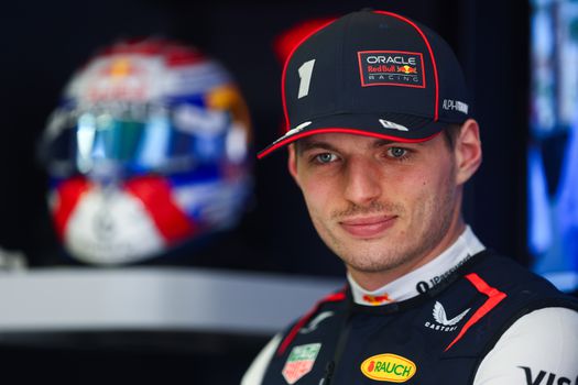 'Jacht op Max Verstappen geopend: teams strijden om handtekening van 4-voudig wereldkampioen'