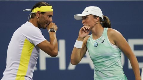 Oom Toni spreekt zich uit over relatie tussen toptennissers Rafael Nadal en Iga Swiatek: 'Het is erg lastig'