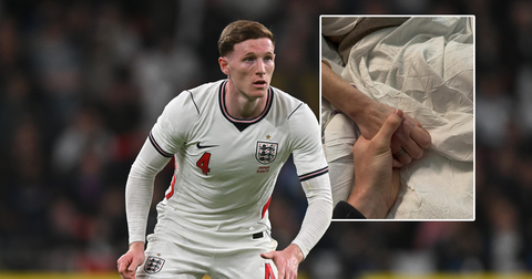 Engelse topvoetballer deelt hartverscheurend bericht na tragische dood moeder: 'Ben je eeuwig dankbaar'