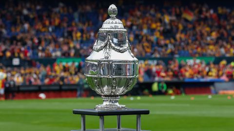 Dit is waarom beker van Eurojackpot KNVB Beker een dennenappel is