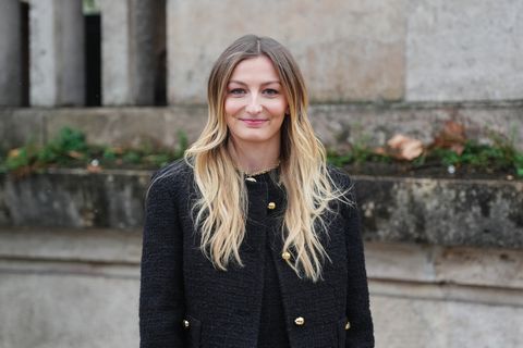 Vrouwelijke coureur (22) zet stap richting entree in de Formule 1: 'Een ontzettend emotionele dag'