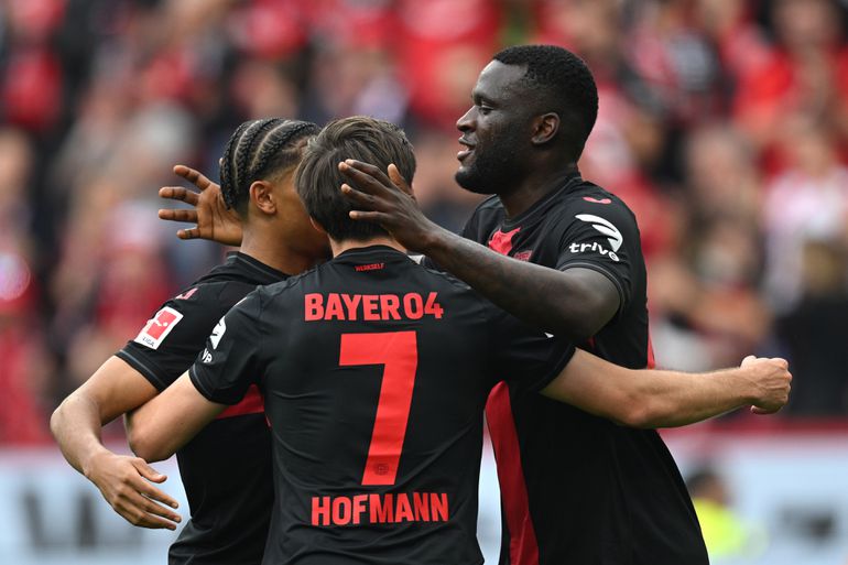 Bayer Leverkusen flikt het: eerste club die in Bundesliga ongeslagen blijft