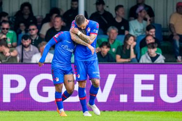 Emmen 180 minuten lang de mindere tegen Dordrecht, maar toch halve finalist play-offs
