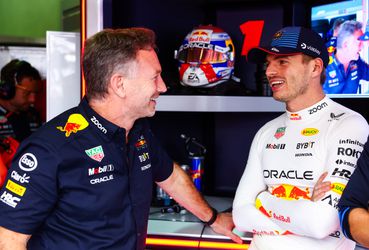 Max Verstappen trakteert fan op middelvinger tijdens kwalificatie: 'Hij leerde ervan dus'