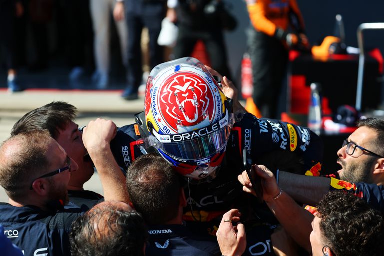 Buitenlandse media genieten van zege Max Verstappen: 'Een prestatie van wereldklasse!'