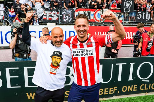 Dit is het oordeel van PSV-trainer Peter Bosz: extreme pieken en diepe dalen voor succestrainer