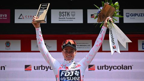 Topwielrenster Demi Vollering maakt indruk met dubbelslag