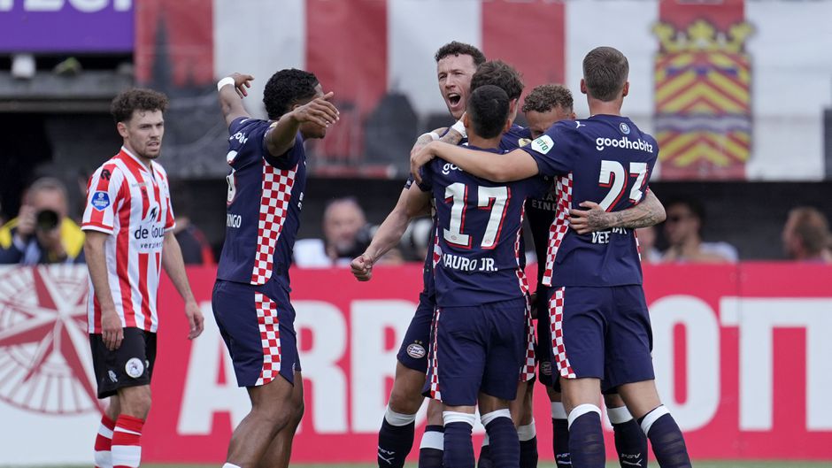 Uitblinkende PSV'er laat na maanden van stilte eindelijk van zich horen: 'Dankzij Feyenoord'