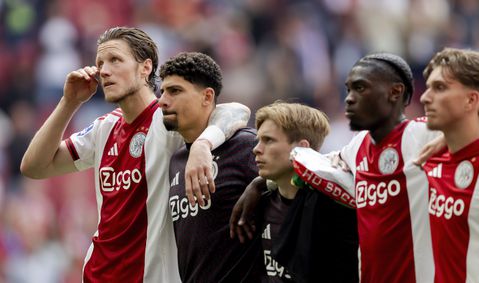 Emotionele Wout Weghorst slaat camera na drama Ajax, ook trainer Francesco Farioli in tranen