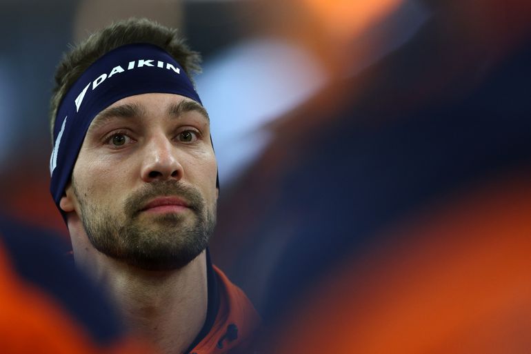 Topschaatser Kjeld Nuis doet emotionele oproep: 'Stap over die drempel, ga hulp zoeken'