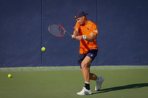 Nederlandse debutant ziet tennisdroom op Roland Garros direct ten einde komen tegen beul van Novak Djokovic