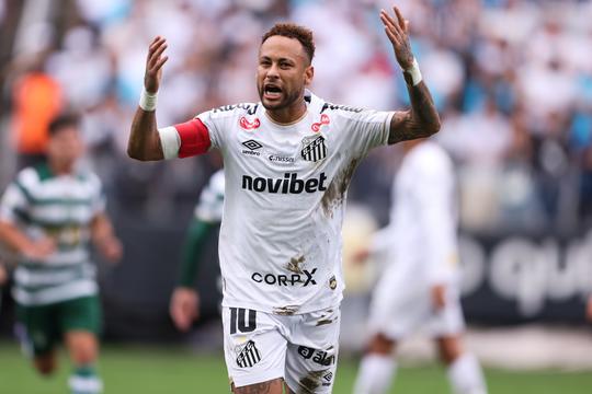 Neymar slachtoffer van bizarre fout: topvoetballer woest na merkwaardig incident