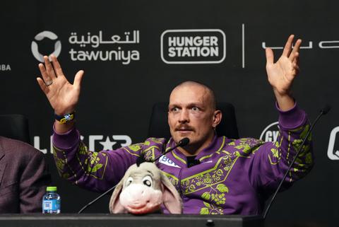 Dit is waarom Oleksandr Usyk, de tegenstander van Rico Verhoeven, knuffel van ezel meeneemt bij gevechten