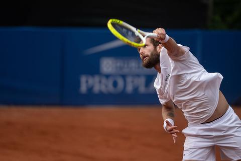 Toptennisser krijgt waarschuwing na bizarre en zelden vertoonde overtreding