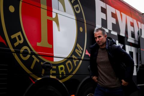 'Robin van Persie is nog altijd de perfecte trainer voor Feyenoord'