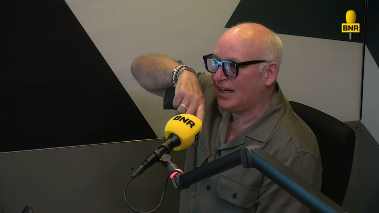 Angstige René van der Gijp openhartig over bijna-doodervaring: 'Ik viel in één keer weg'