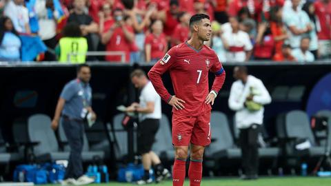 Wereldster Cristiano Ronaldo (41) bezorgt Portugal groot dilemma: 'Pijnlijk om hem zo te zien'