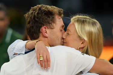 Toptennisser (27) en vrouw kiezen voor speciale dresscode op bruiloft: 'Alles waar we van droomden'