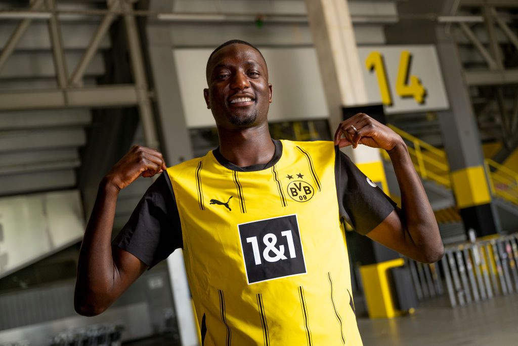 Einde aan transfersoap: Borussia Dortmund presenteert spits die niet door medische keuring kwam