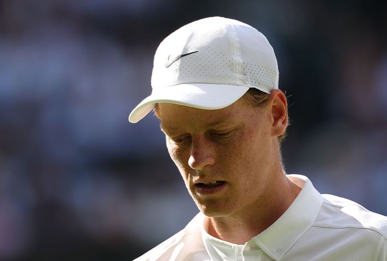 Partner roept toptennisser Jannik Sinner tot de orde: 'Ik ben wel een beetje bezorgd'
