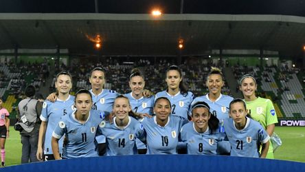 Nationaal vrouwenvoetbalelftal staakt en slaat training over: 'We komen op voor onze rechten'