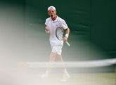 Ongeloof bij toptennisser Jesper de Jong na verrassende zege op landgenoot: 'Geen idee hoe ik dit gedaan heb'