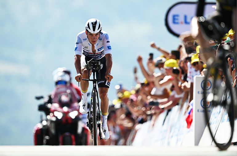 Klassementen Tour de France 2025 | Tadej Pogacar vergroot zijn voorsprong, Remco Evenepoel krijgt flinke dreun