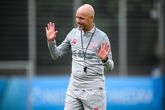 Pijnlijk debuut voor trainer Erik ten Hag: Bayer Leverkusen verliest met harde cijfers van jeugdteam