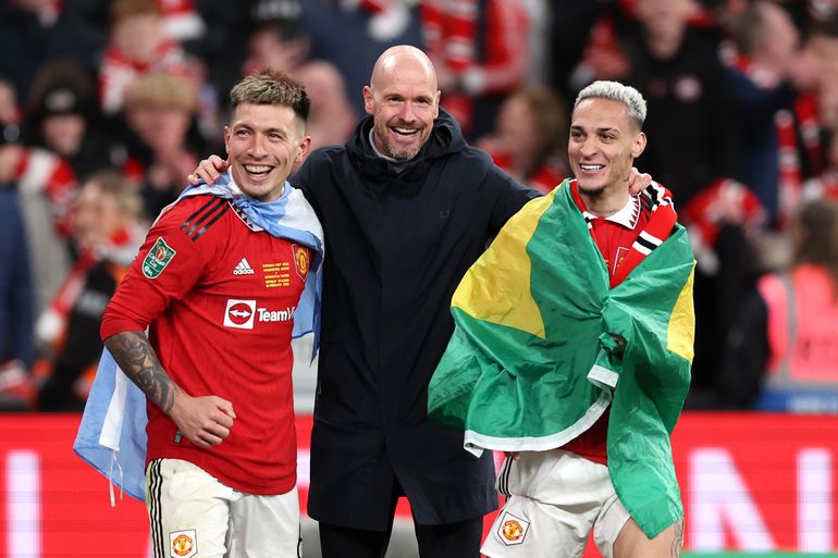 Erik ten Hag spreekt liefde uit voor veelbesproken oud-pupil: 'Was als een zoon voor me en is dat nog steeds'