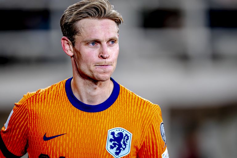 'Frenkie de Jong moet vaste partner dumpen voordat Barcelona zijn contract verlengt'
