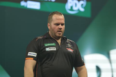 Topdarter Dirk van Duijvenbode (34) openhartig over gemis: 'Soms is dat moeilijk'