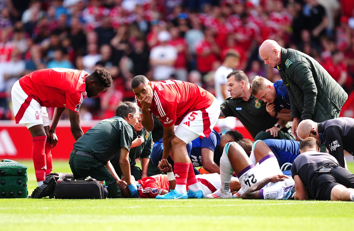 Danilo loopt horrorblessure op in openingswedstrijd Nottingham Forest: beelden van geschokte medespelers