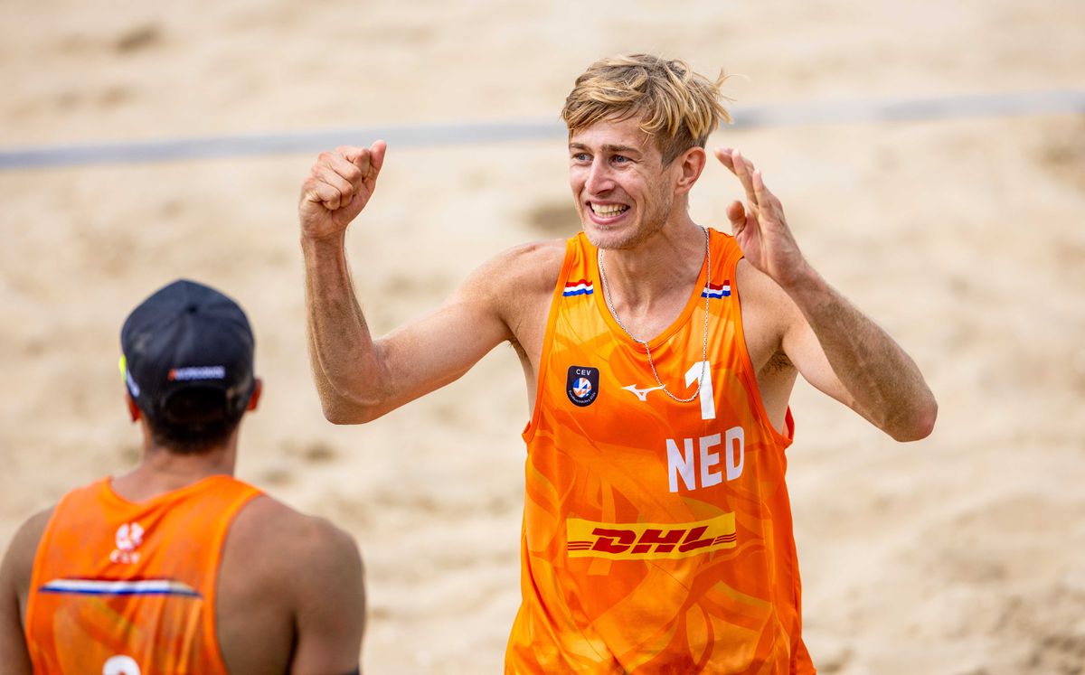 Omstreden Steven van de Velde genoot van brons bij EK beachvolleybal in eigen land: 'Hier begon ik als klein jongetje'