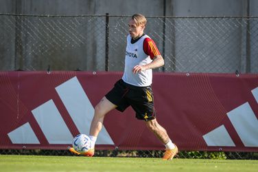 Rick Karsdorp en AS Roma komen tot opvallend besluit: oud-Feyenoorder kan na zeven jaar in Italie op zoek naar nieuwe club