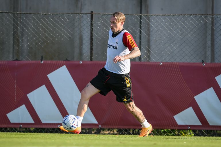 Rick Karsdorp en AS Roma komen tot opvallend besluit: oud-Feyenoorder kan na zeven jaar in Italie op zoek naar nieuwe club