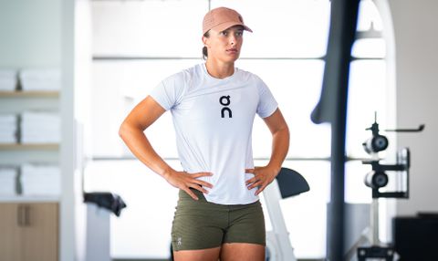 Toptennisster vraagt cameraman te stoppen met filmen omdat ze haar kleren uittrekt